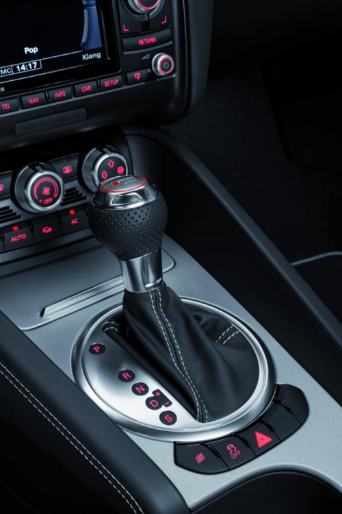Audi TT-RS Plus giá 80.000 USD - 5