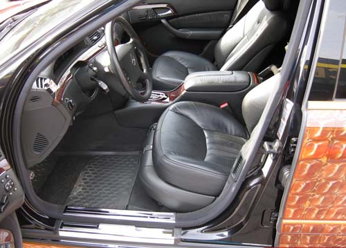 Mercedes-Benz S65 AMG: Hiện thân của rồng - 8