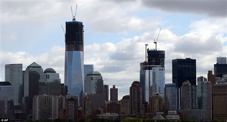 Tháp bị khủng bố ngày 11-9 có "hậu duệ" - 1