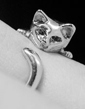 Nhẫn cũng đáng yêu như... mèo - 35