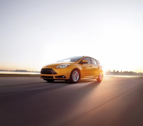 Báo giá Ford Focus ST 2013 - 6