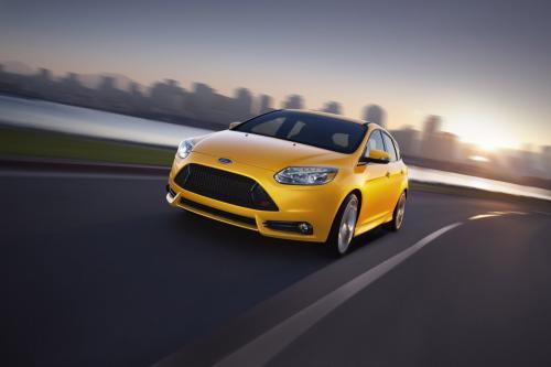 Báo giá Ford Focus ST 2013 - 9