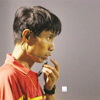 Bóng đá - Trọng tài V-League sắp có “đồ chơi” giá cả trăm triệu