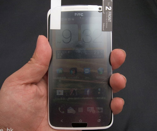 Samsung Galaxy S3 có hai màu xanh và trắng - 2