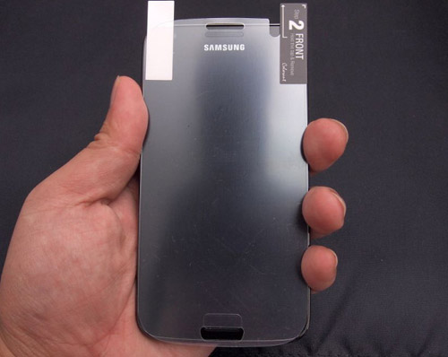 Samsung Galaxy S3 có hai màu xanh và trắng - 5