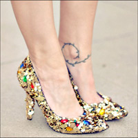 Bí quyết mặc đẹp - "Chế" giầy lóng lánh như hàng hiệu