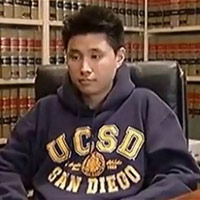 Tin tức trong ngày - Mỹ: SV uống nước tiểu cầm hơi trong nhà giam