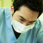  - Song Seung Heon tiến hành phẫu thuật