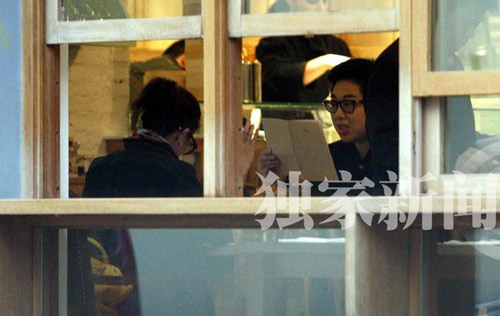 Giả Tịnh Văn lại dính scandal đồng tính - 9