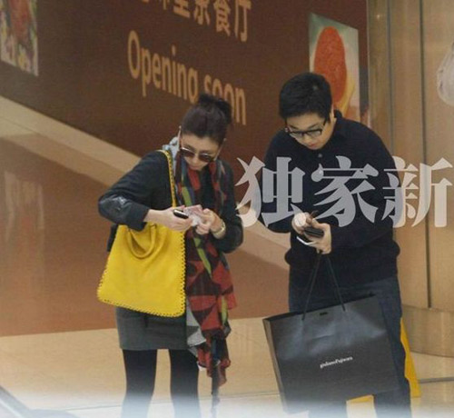 Giả Tịnh Văn lại dính scandal đồng tính - 12