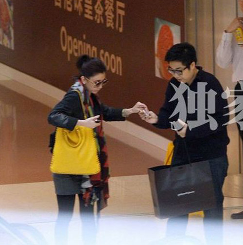 Giả Tịnh Văn lại dính scandal đồng tính - 6