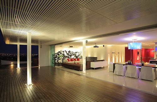 "Rụng tim" với toilet xuyên thấu - 5