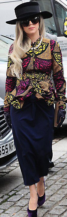 "Dị nhân" thời trang bất ngờ dịu dàng - 17