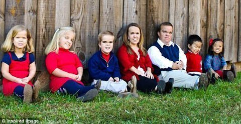 Gặp gia đình "7 chú lùn ngoài đời thực" - 3