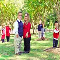 Phi thường - kỳ quặc - Gia đình 7 chú lùn ngoài đời thực