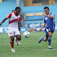 Bóng đá - CLB Hà Nội thua , HLV Thành Vinh xin từ chức