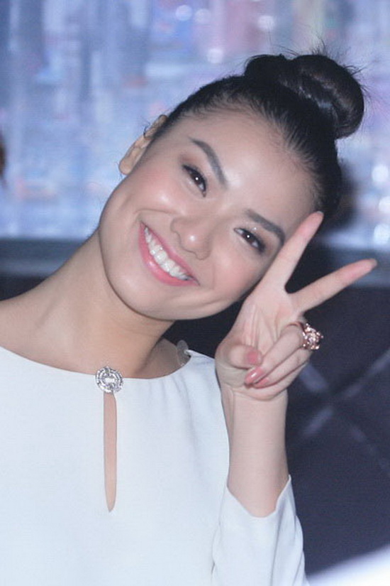 "Bão" thị phi bao trùm mỹ nhân Việt - 5