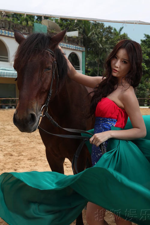 Phùng Thiệu Phong tình tứ "người mới" - 13