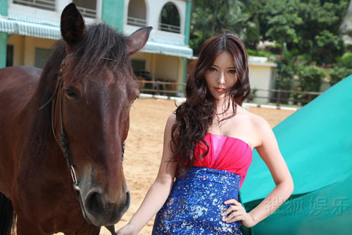 Phùng Thiệu Phong tình tứ "người mới" - 11