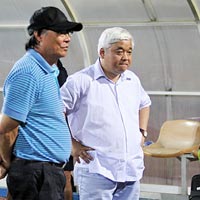 Bóng đá - Bầu Kiên làm bóng đá: 3 lần xuống hạng, 4 lần đổi tên