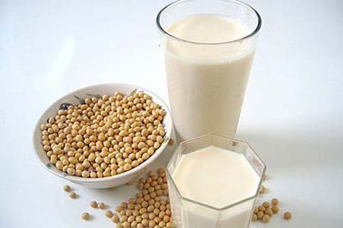 Săn da, giảm mỡ bụng nhờ sữa đậu nành - 1