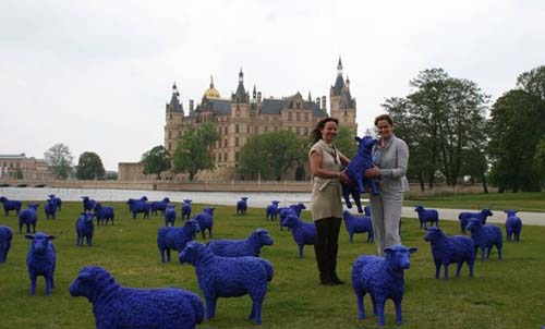 Đàn cừu màu xanh bất ngờ xuất hiện - 2