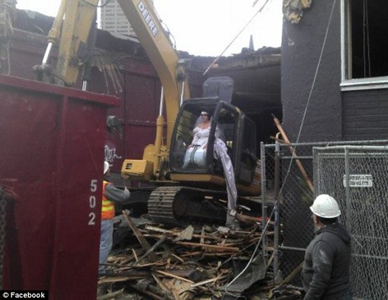 Những người "phải lòng"... đồ vật - 4