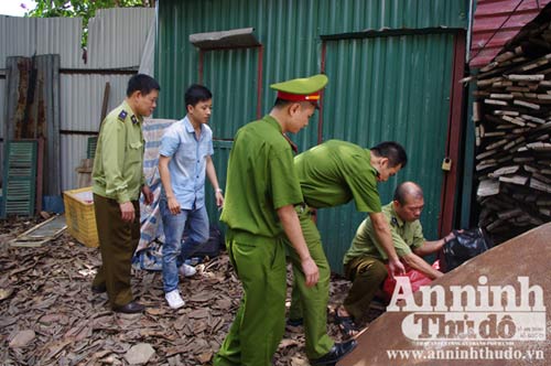 Phát hiện "kho" thuốc lá lậu giữa Thủ đô - 3