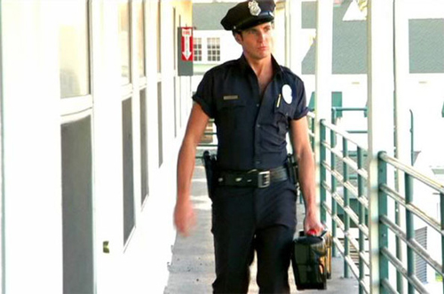 Sao bự thoát y "kiếm tiền" - 4