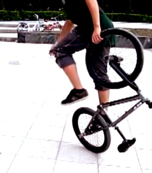 Thử lửa mạo hiểm với dân chơi BMX - 6