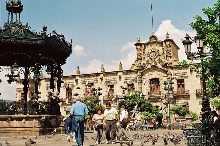 Guadalajara là mảnh đất hòa trộn của nét đẹp cổ kính và hiện đại.