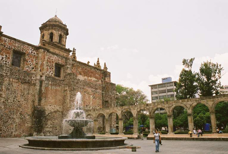 Guadalajara là thành phố lớn thứ hai Mexico, chỉ sau Mexico City.