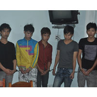 Pháp luật - Sinh viên vác dao chém người đang ngủ