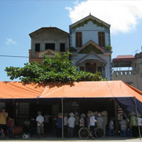 Pháp luật - Vợ giết chồng bằng dao bầu