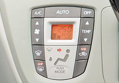 Toyota Pixis Epoch xe giá rẻ dưới 10.000 USD - 15