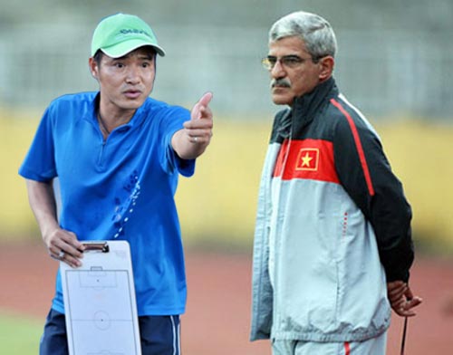 Bầu Kiên cần Hồng Sơn, hay Calisto? - 2