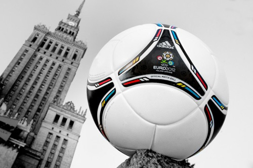 Trái bóng Euro mang tên Tango 12 finale - 2