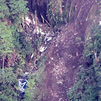 Tin tức trong ngày - Đùa cợt vụ tai nạn Sukhoi, tiếp viên mất việc