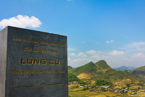 Cung đường lãng mạn và hiểm trở đến địa đầu Tổ quốc - 12