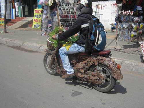 Choáng với "xe máy thân thiện môi trường" - 2