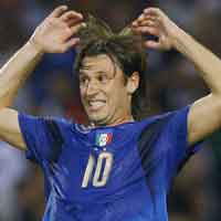 Bóng đá - Cassano có tên trong danh sách sơ bộ của Italia