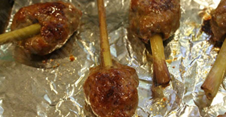 Nem lụi chấm tương đậu nành ngon tuyệt - 6