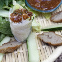 Ẩm thực - Nem lụi chấm tương đậu nành ngon tuyệt