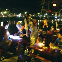 Ẩm thực - Miếng ngon hè phố ở Hội An