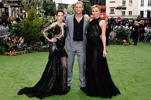 Nàng Bạch Tuyết quyến rũ và hài hước - 16