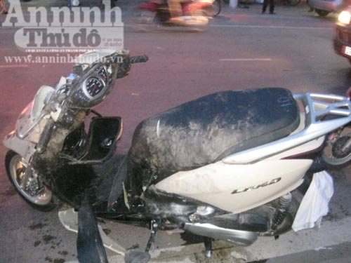 Bị xe tải “thổi” bay, thoát chết khó tin - 3