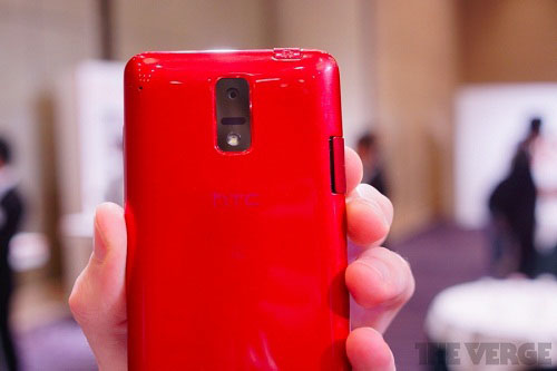 Trên tay HTC J - 5