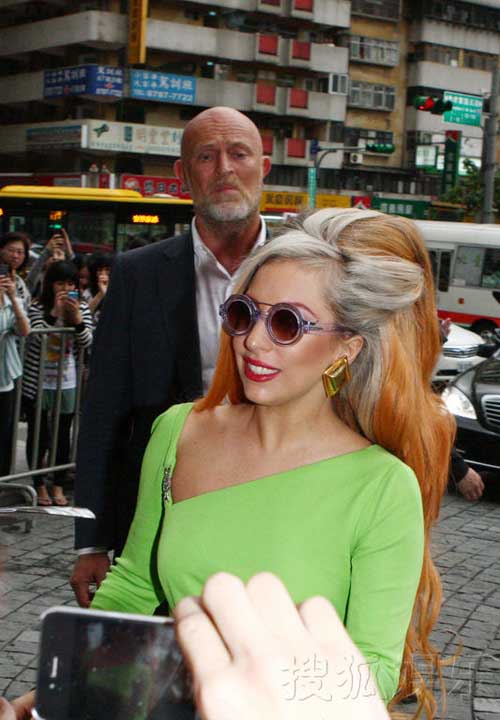 Lady Gaga và "yêu sách" thú vị - 10