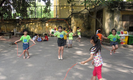 Chùm ảnh học sinh thực nghiệm "học như chơi" - 12