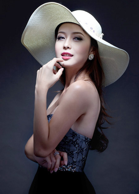 Hoa hậu Việt làm đẹp như thế nào? - 2